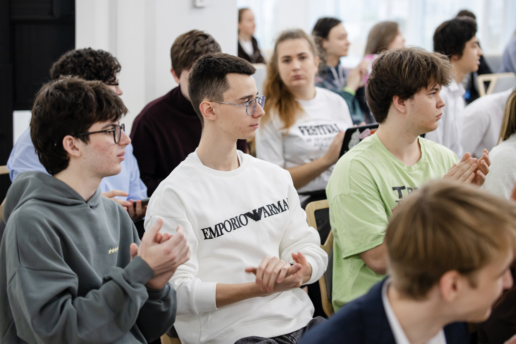 SIR_2634.jpg SIR_2634.jpg