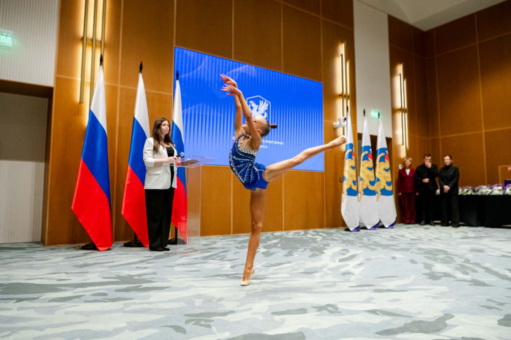 Z01_1818.jpg Z01_1818.jpg